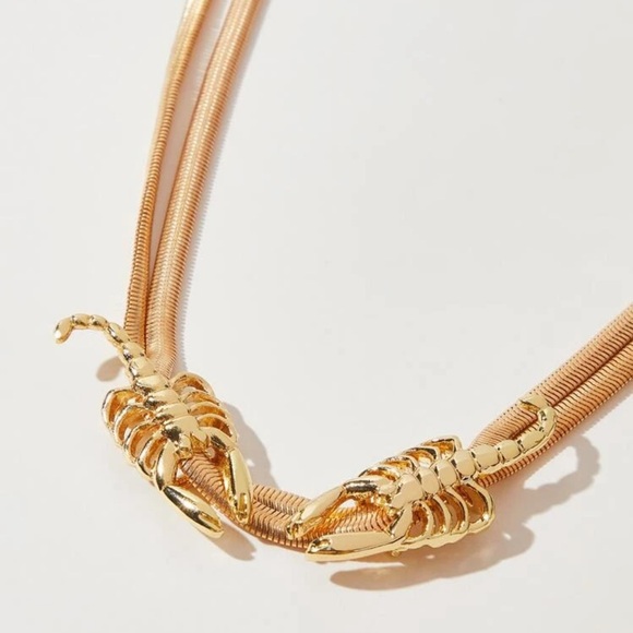 🦂 Awesome Double Layered Snake Chain Scorpion Necklace 🦂 - Picture 6 of 7